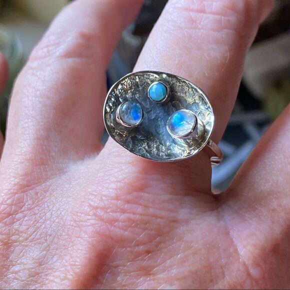 Larimar & Moonstone Israeli Hammered Sterling Silver Ring Size 9.5 - Picture 13 of 15